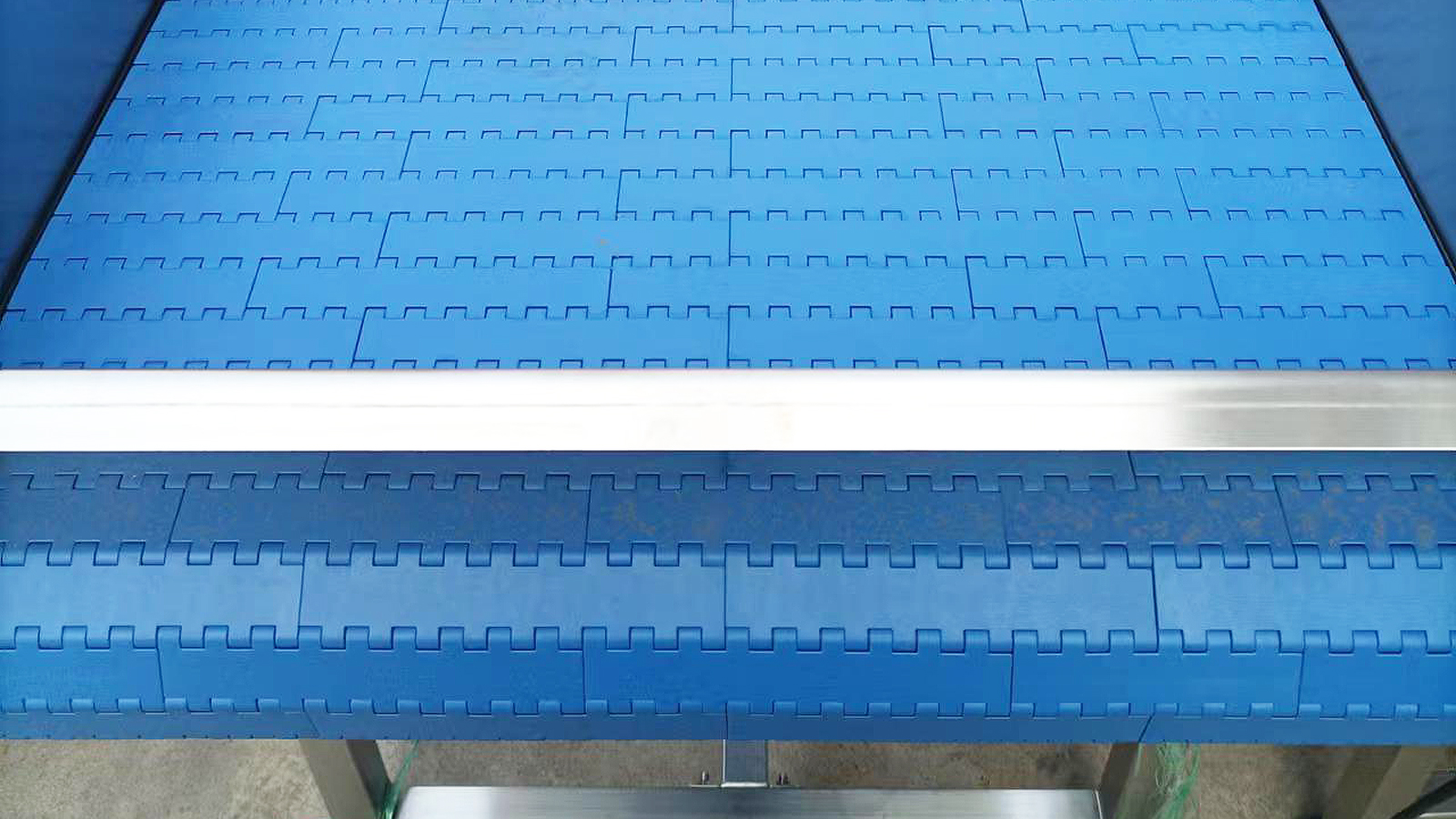 flat plastic mesh belt conveyor2